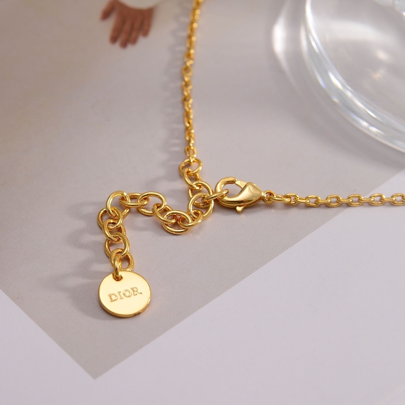 chr1st1an D10r necklaces